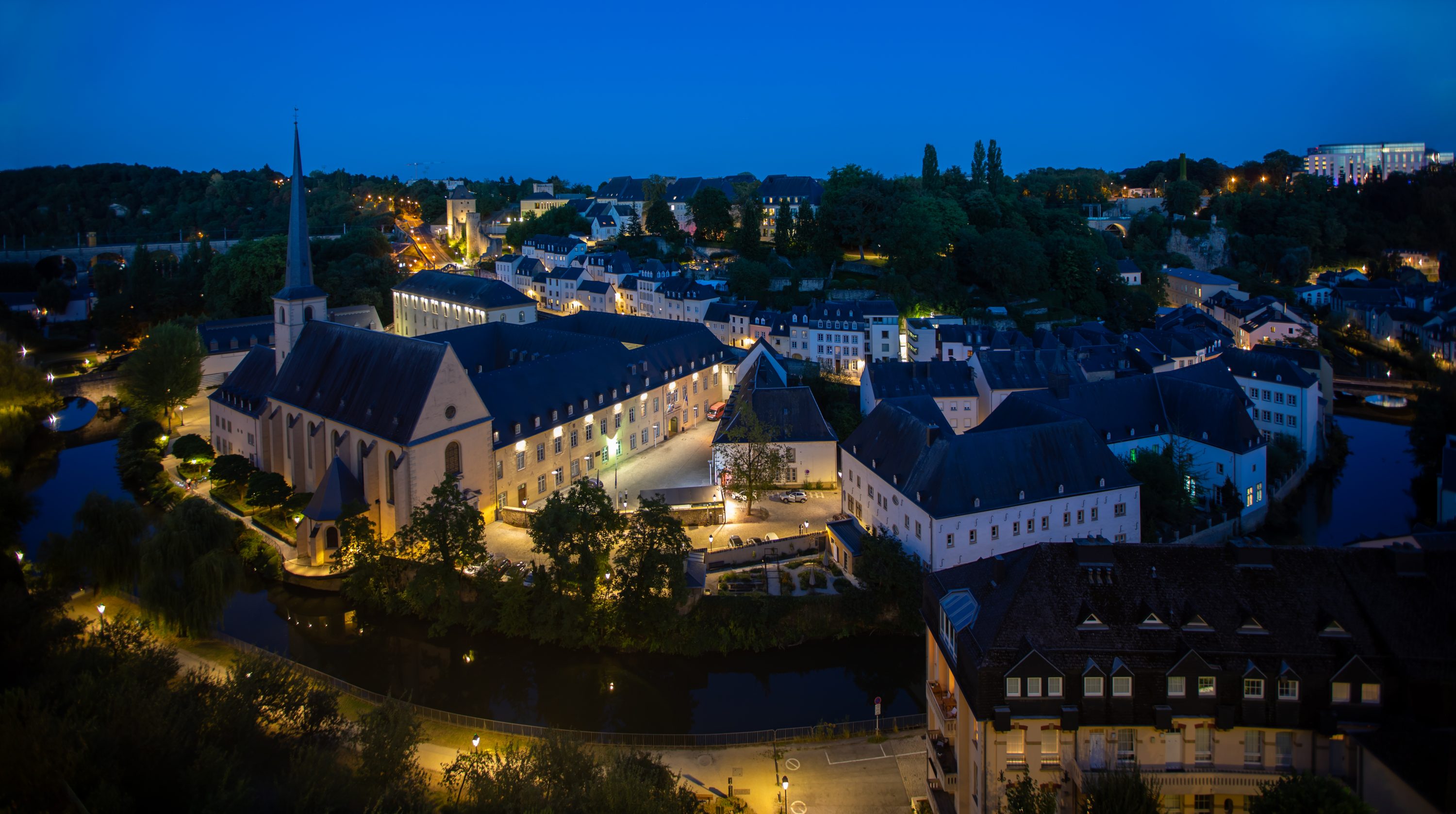 arijit-sarkar-luxembourg-blue-hour-grund