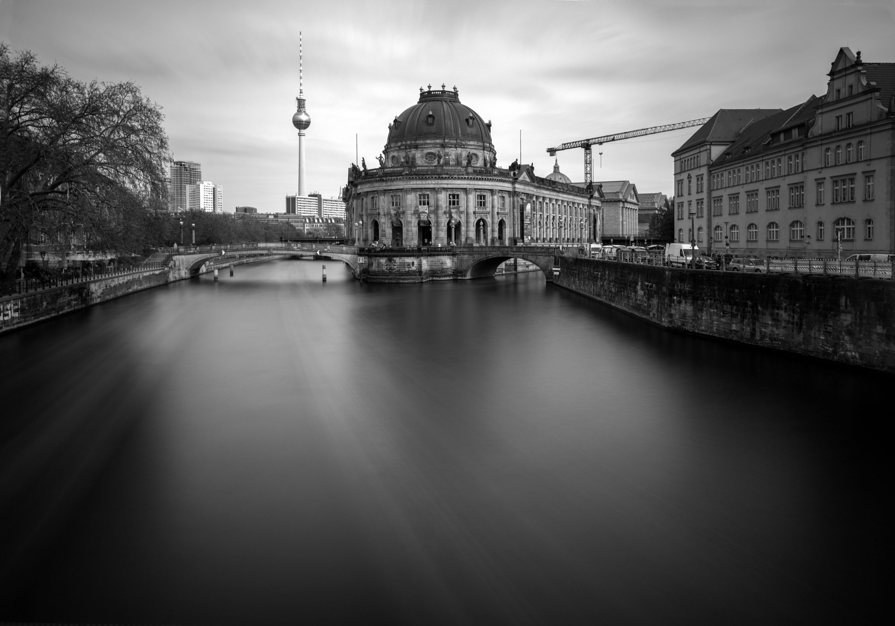 museum island long exposure black and white